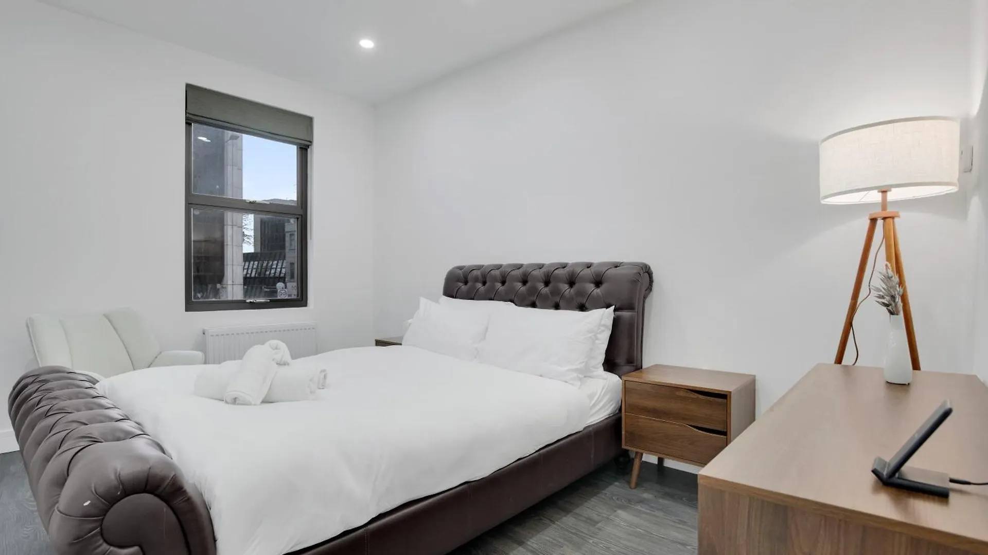 Skyline Studios Tower Bridge London Apartment