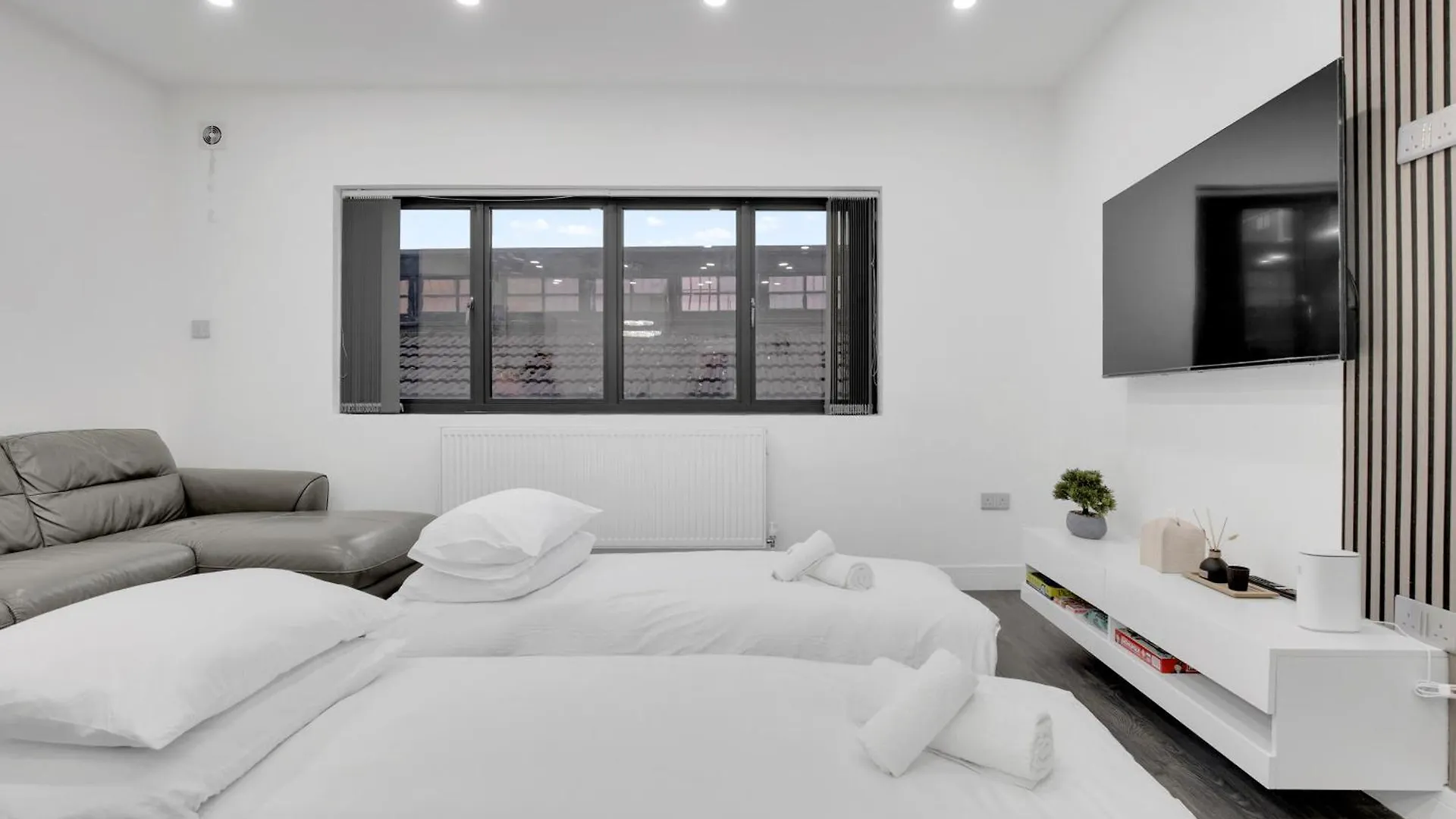 Apartment Skyline Studios Tower Bridge London