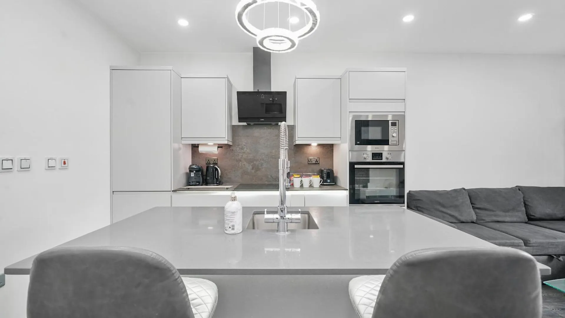 Skyline Studios Tower Bridge London Apartment